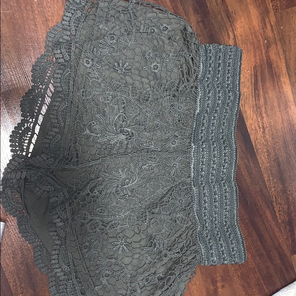 ALTAR’D STATE SIZE M SHORTS